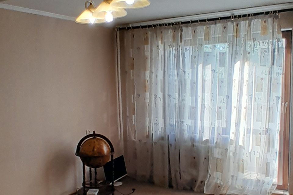 Продаётся 4-комнатная квартира, 77 м²