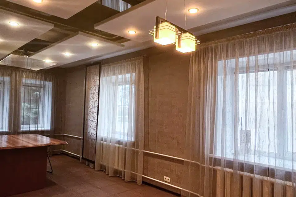 Продаётся 4-этажный дом, 500 м²