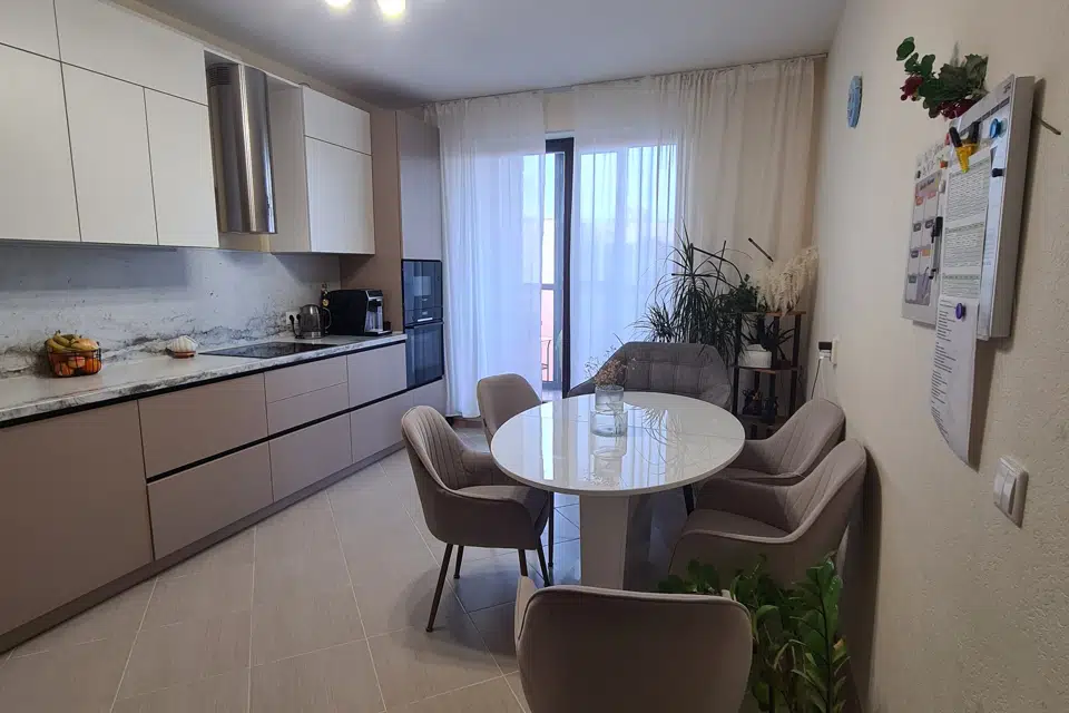 Продаётся 3-комнатная квартира, 79 м²