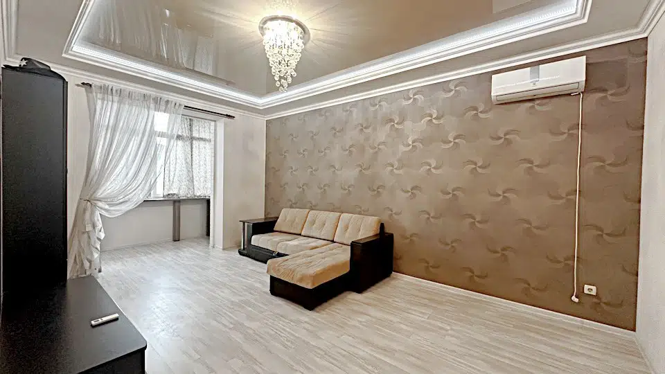 Продаётся 2-комнатная квартира, 65 м²