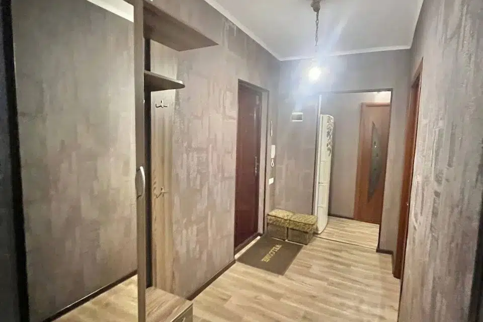 Продаётся 2-комнатная квартира, 57 м²