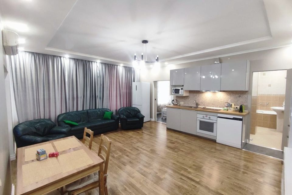 Продаётся 2-комнатная квартира, 61.1 м²