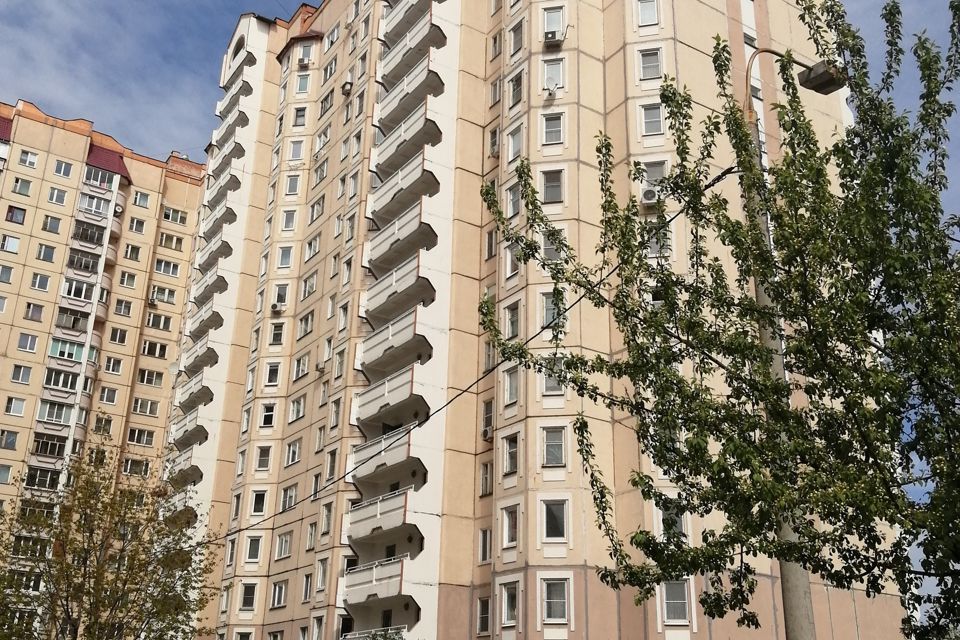 Продаётся 3-комнатная квартира, 118 м²