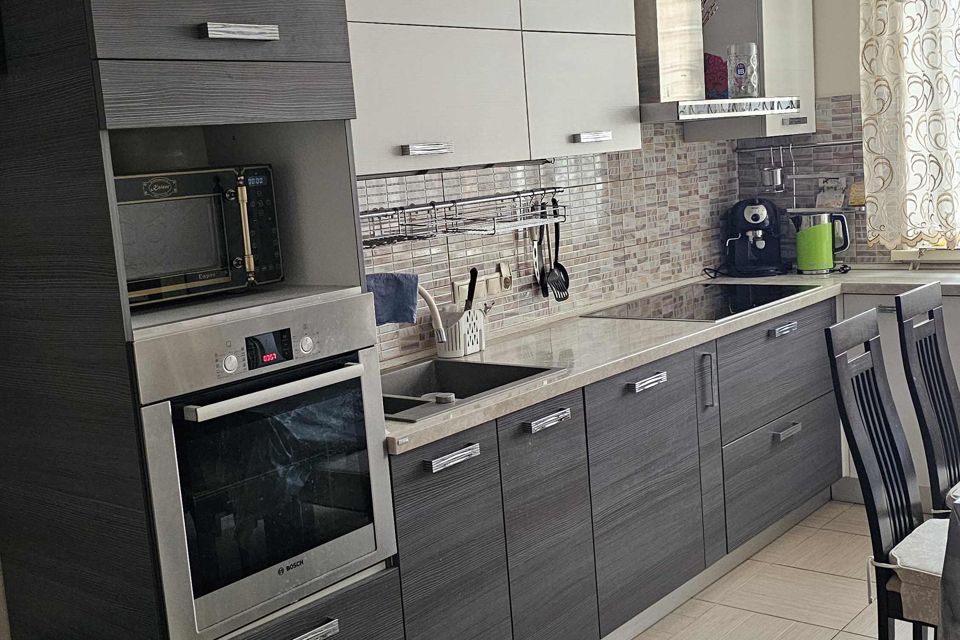 Продаётся 2-комнатная квартира, 57 м²