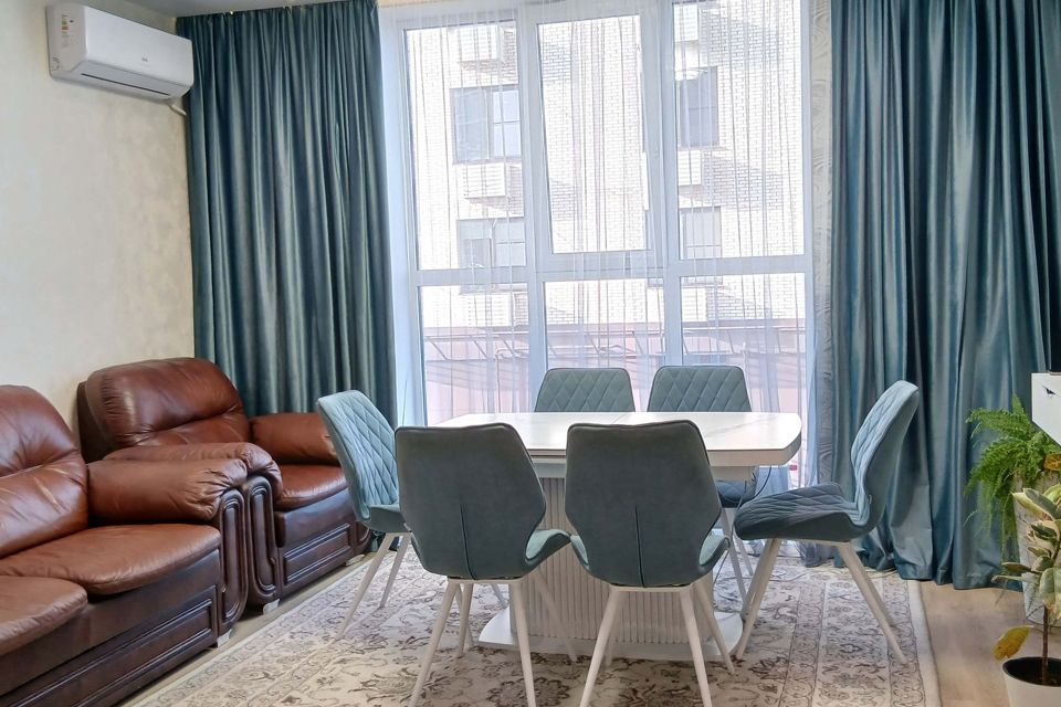 Продаётся 3-комнатная квартира, 81.6 м²