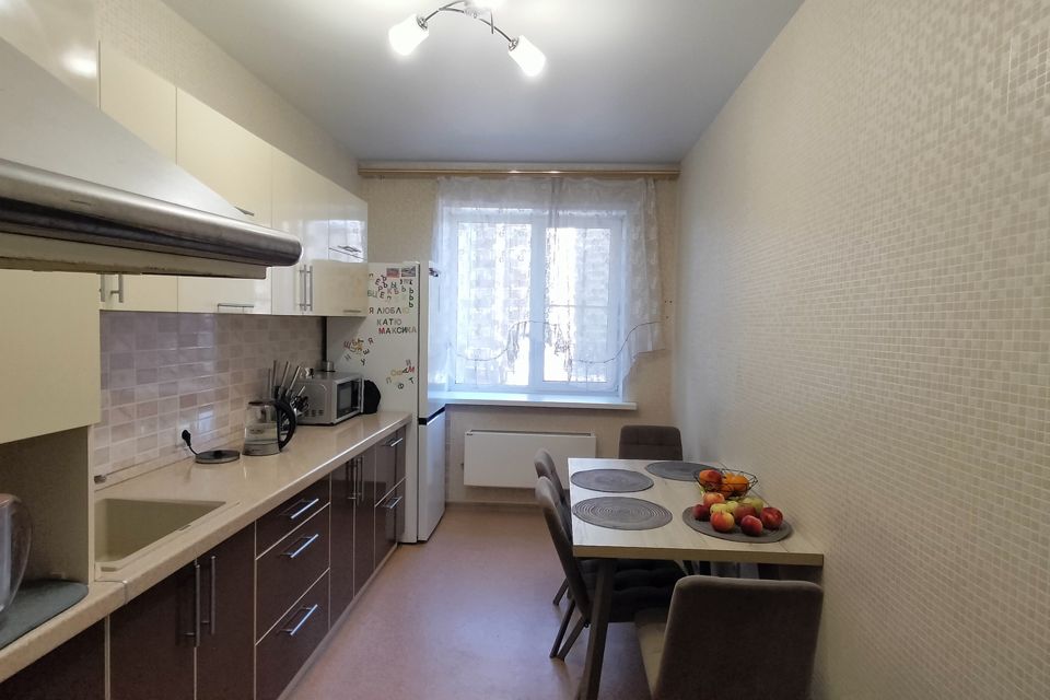 Продаётся 2-комнатная квартира, 58.4 м²