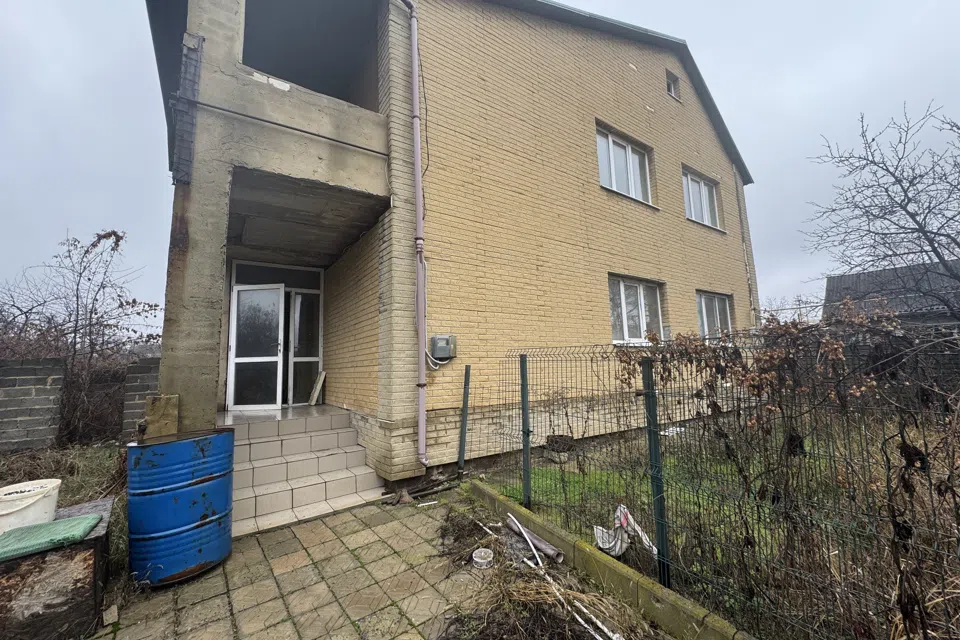 Продаётся 2-этажный дом, 168.5 м²