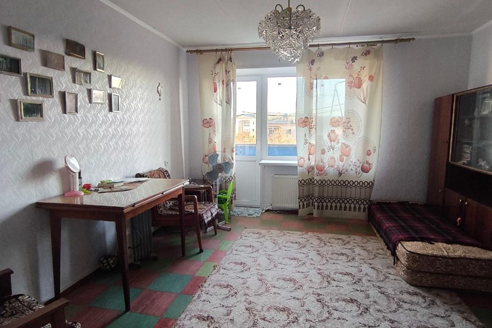 Продаётся 4-комнатная квартира, 72.6 м²