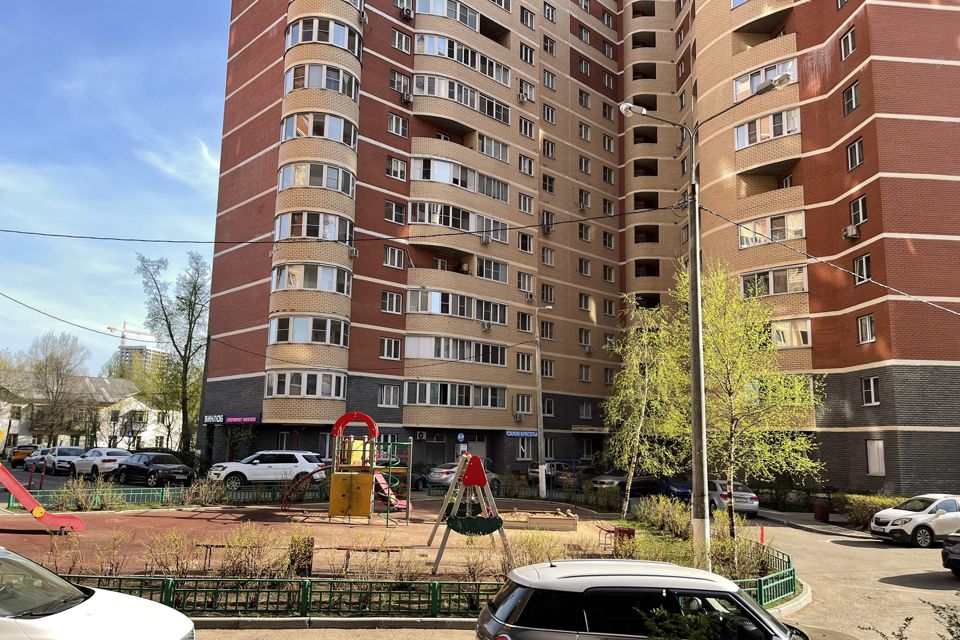 Продаётся 1-комнатная квартира, 47 м²