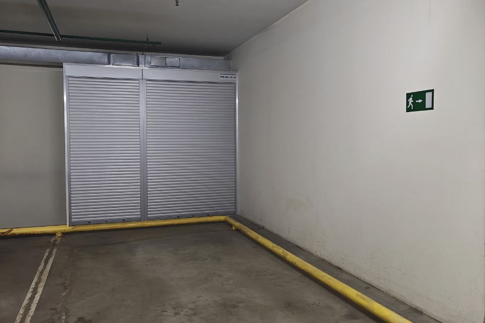 Продаётся машиноместо, 17.2 м²