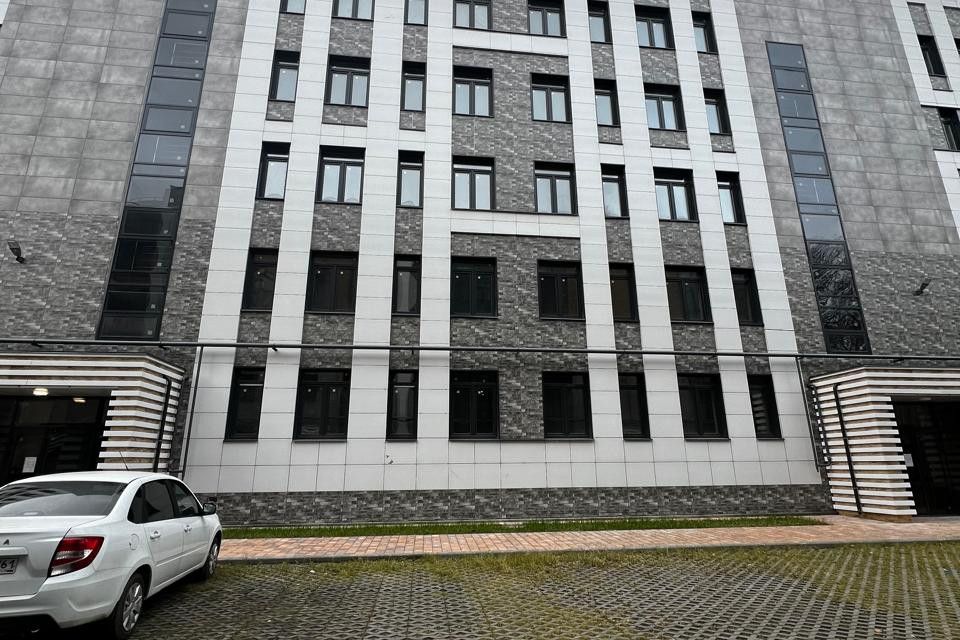 Продаётся 3-комнатная квартира, 106.4 м²