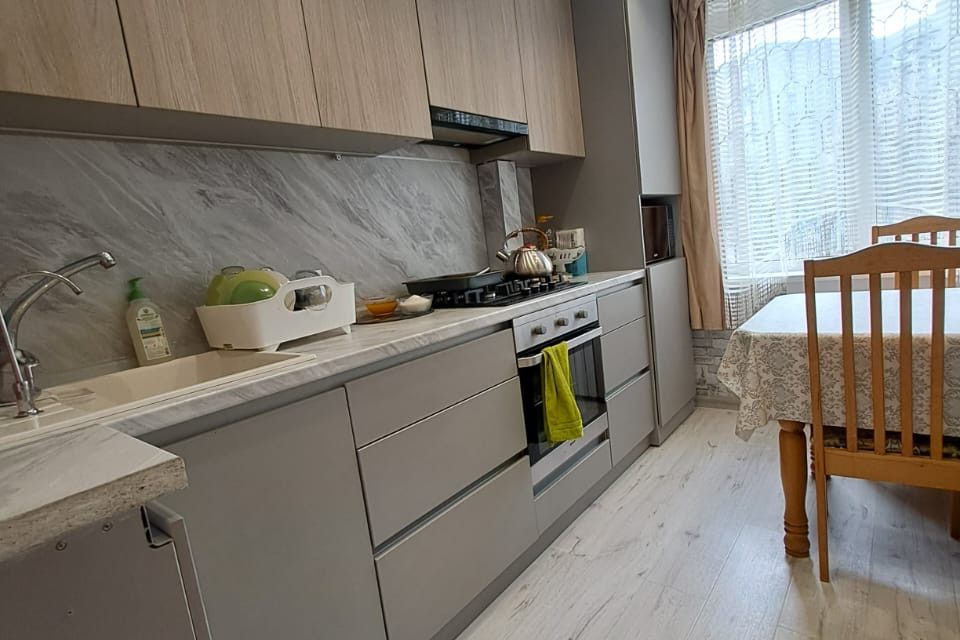 Продаётся 4-комнатная квартира, 90.6 м²