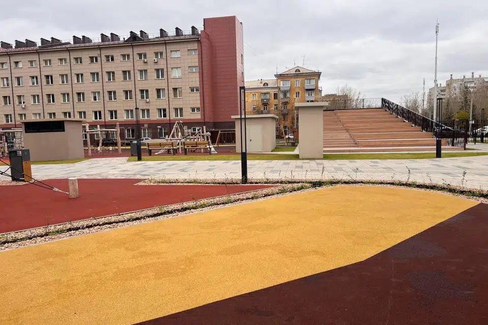 Продаётся 4-комнатная квартира, 82 м²