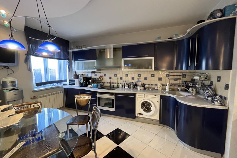 Продаётся 3-комнатная квартира, 88.6 м²