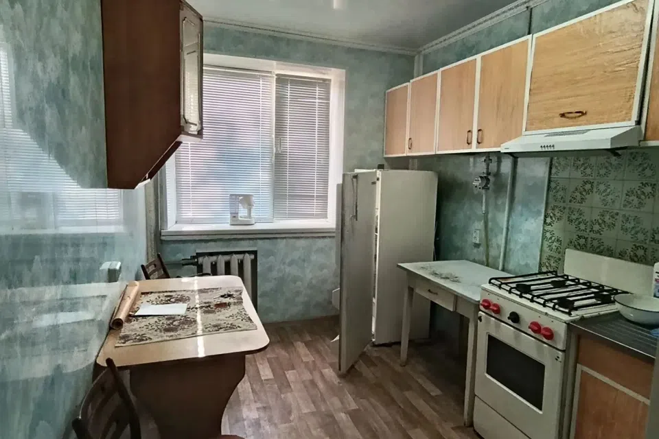 Продаётся 3-комнатная квартира, 61.7 м²
