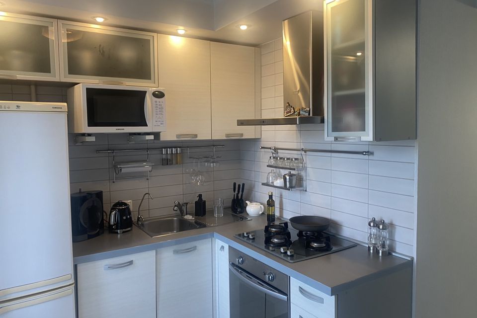 Продаётся 3-комнатная квартира, 57.7 м²