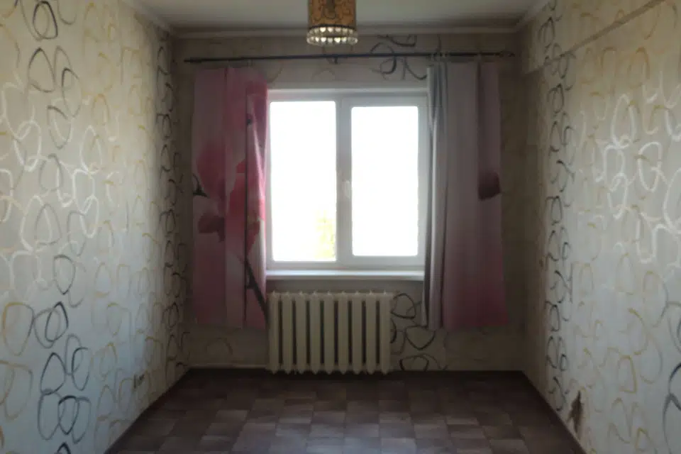 Продаётся 3-комнатная квартира, 55.8 м²