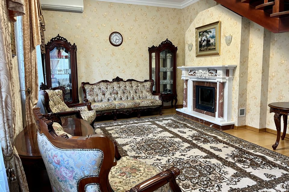 Продаётся 2-этажный дом, 271 м²