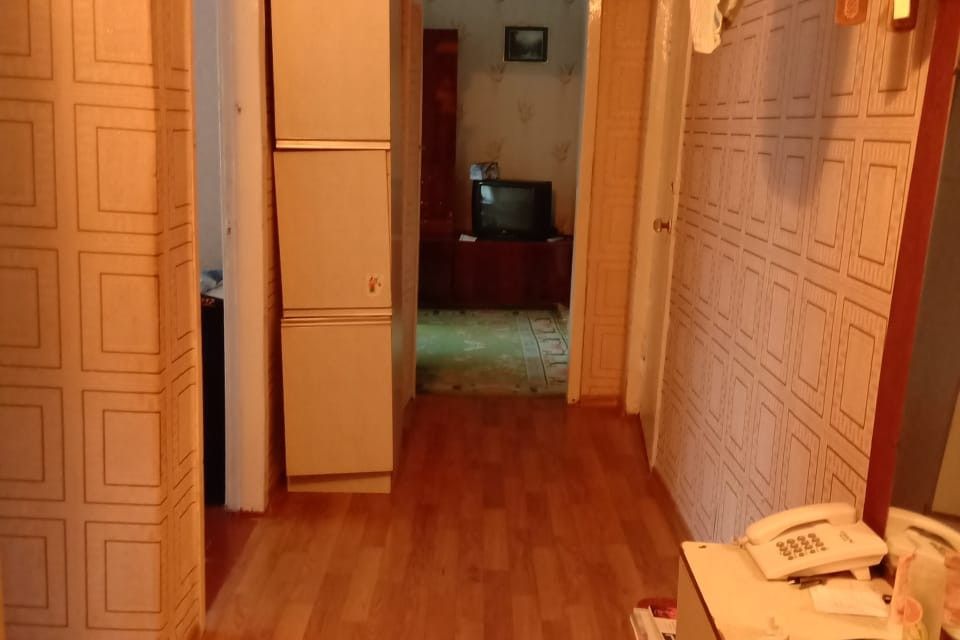 Продаётся 4-комнатная квартира, 65.7 м²