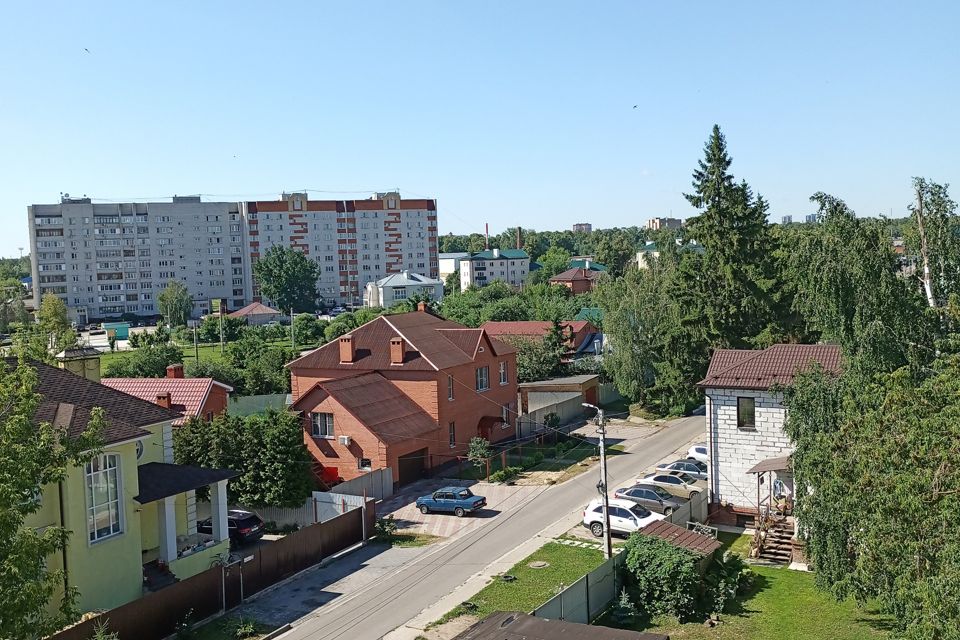 Продаётся 4-комнатная квартира, 76 м²