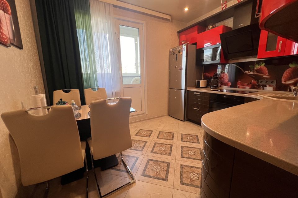 Продаётся 2-комнатная квартира, 57 м²