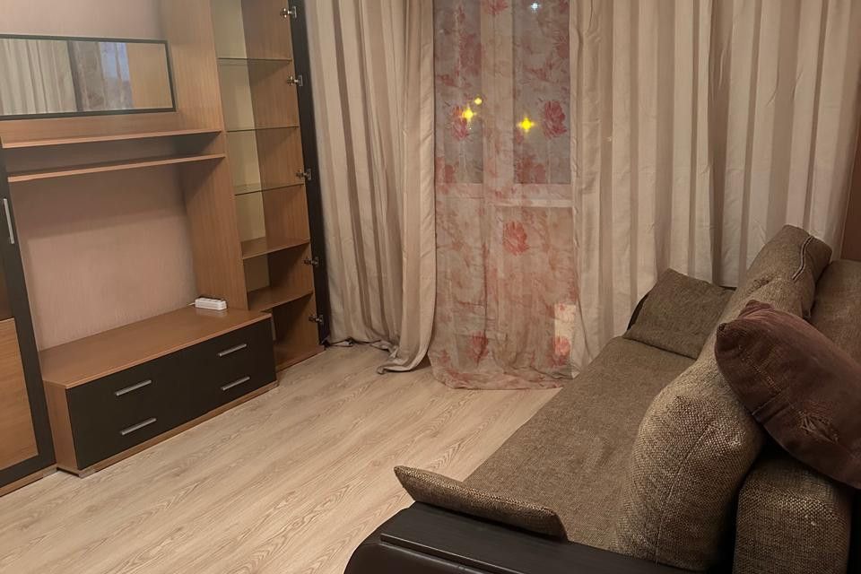 Продаётся 1-комнатная квартира, 36.5 м²