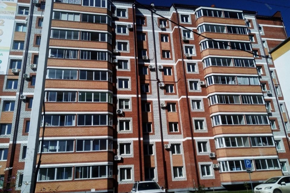 Продаётся 2-комнатная квартира, 74.4 м²