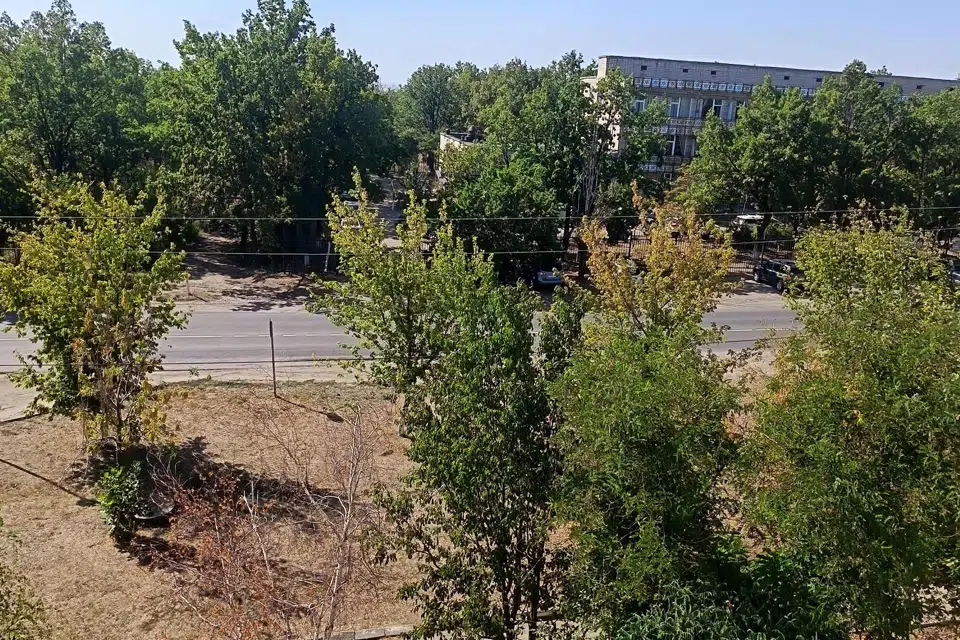 Продаётся 4-комнатная квартира, 82.6 м²