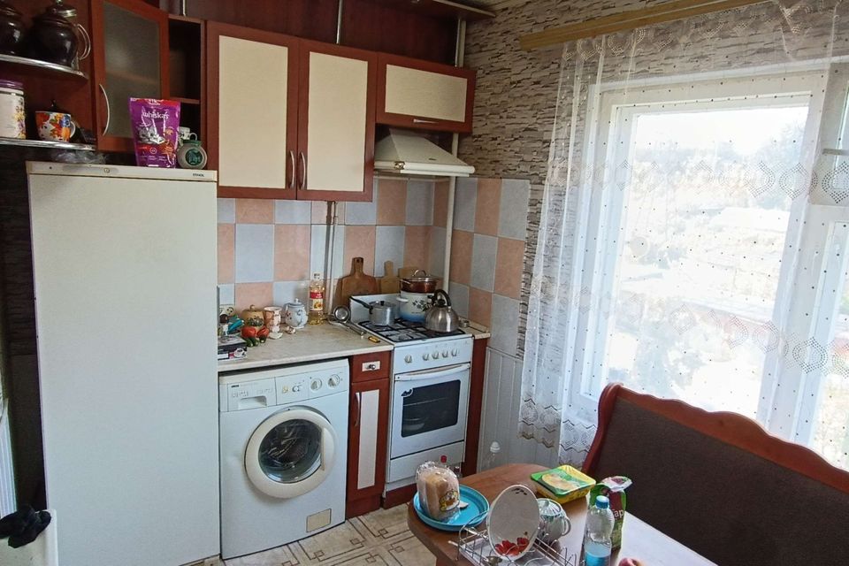 Продаётся 4-комнатная квартира, 69 м²