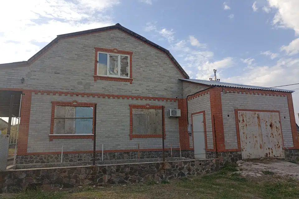 Продаётся 2-этажный дом, 180 м²