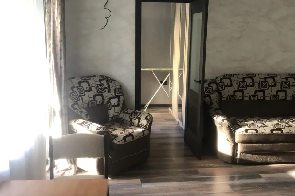 Сдаётся 2-комнатная квартира, 42 м²