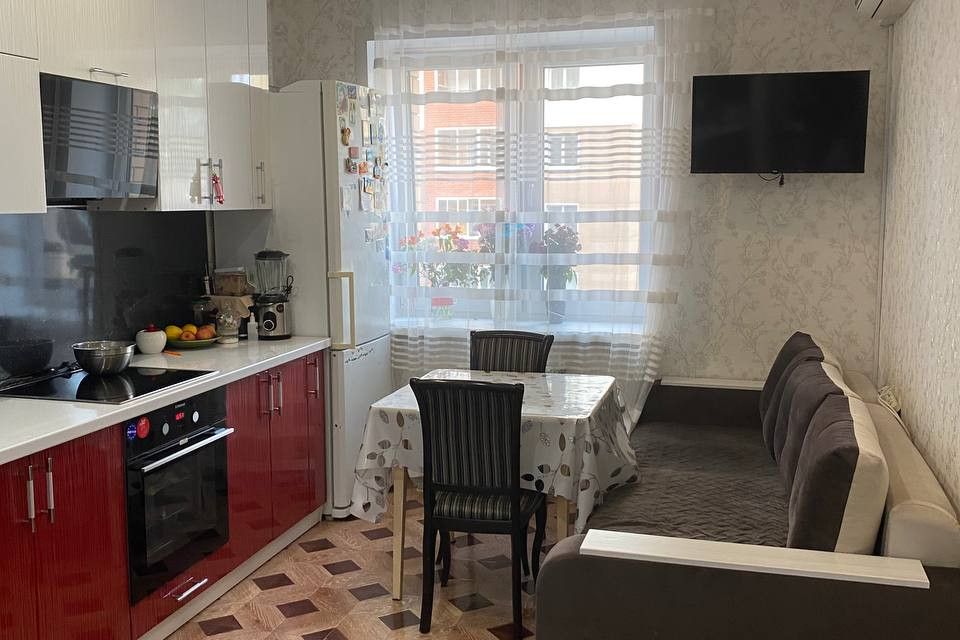 Продаётся 2-комнатная квартира, 61.3 м²