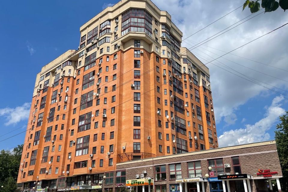 Продаётся 2-комнатная квартира, 81.4 м²