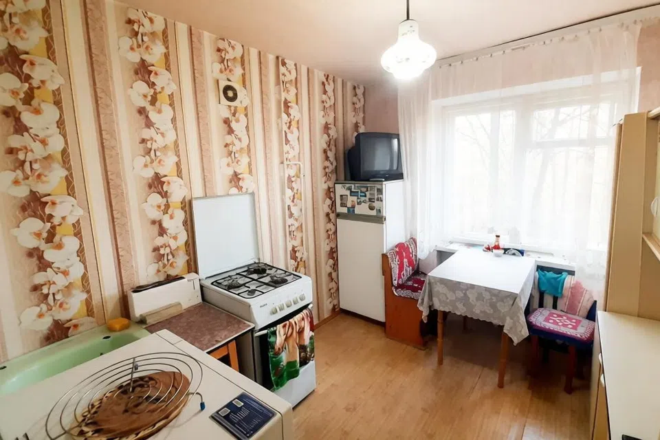 Продаётся 4-комнатная квартира, 78 м²