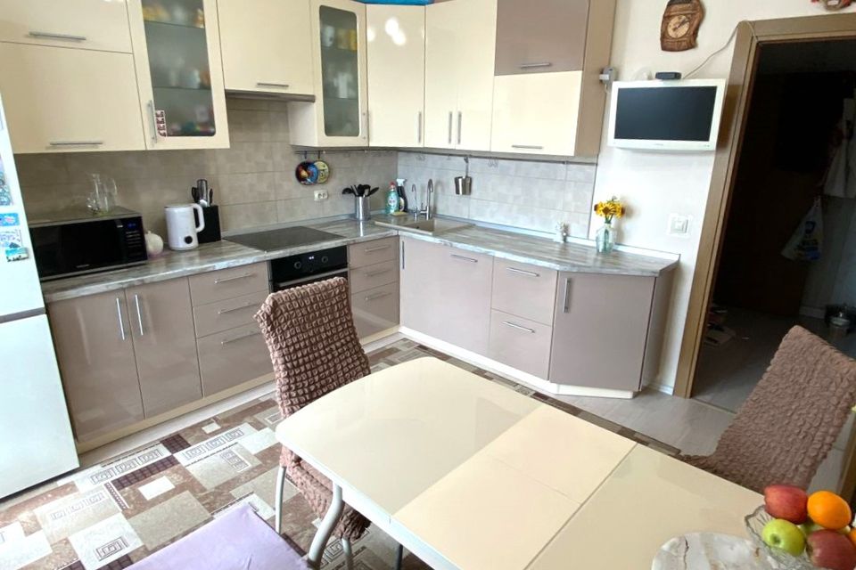 Продаётся 2-комнатная квартира, 60.1 м²