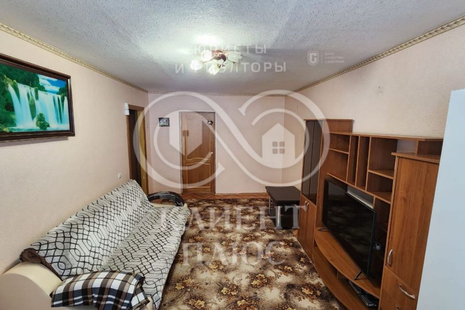 Продаётся 3-комнатная квартира, 58.2 м²