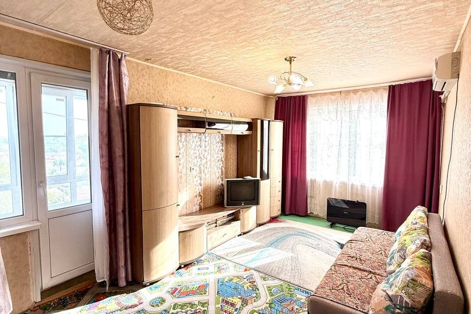 Продаётся 3-комнатная квартира, 60 м²