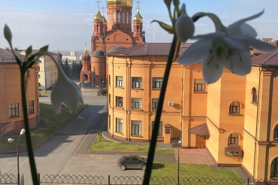 Продаётся 2-комнатная квартира, 61.8 м²