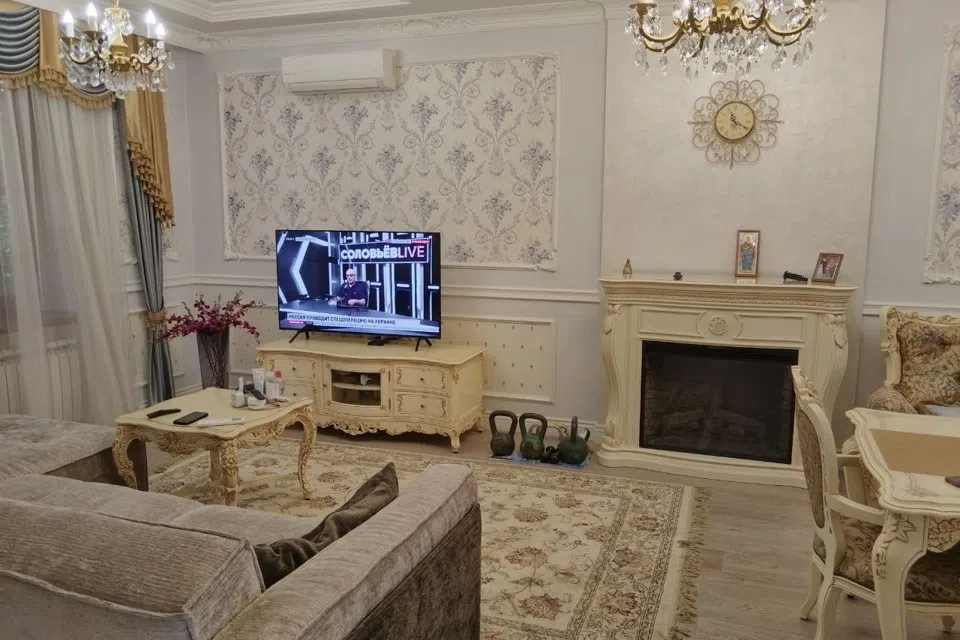 Продаётся 2-этажный дом, 232 м²