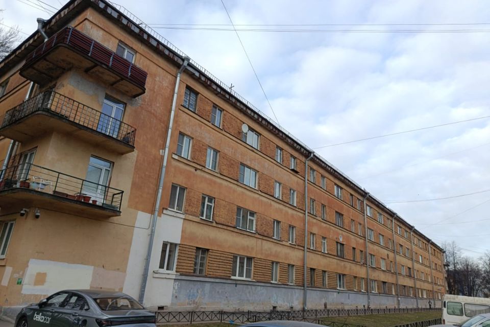Продаётся комната в 3-комн. квартире, 15.2 м²