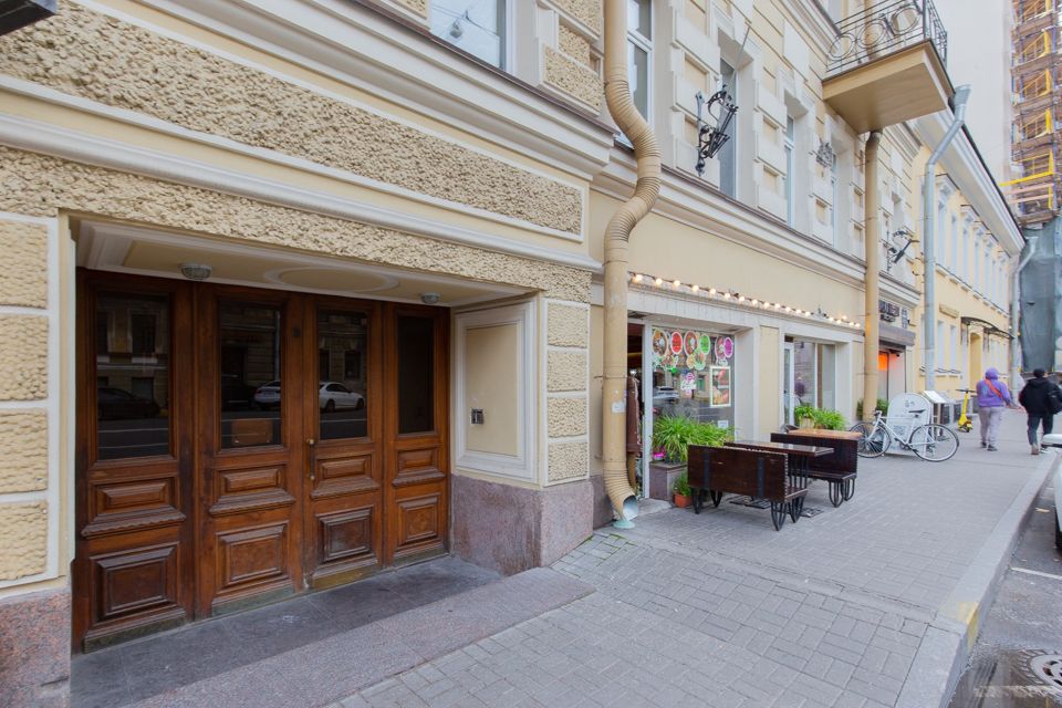 Продаётся 3-комнатная квартира, 134.8 м²