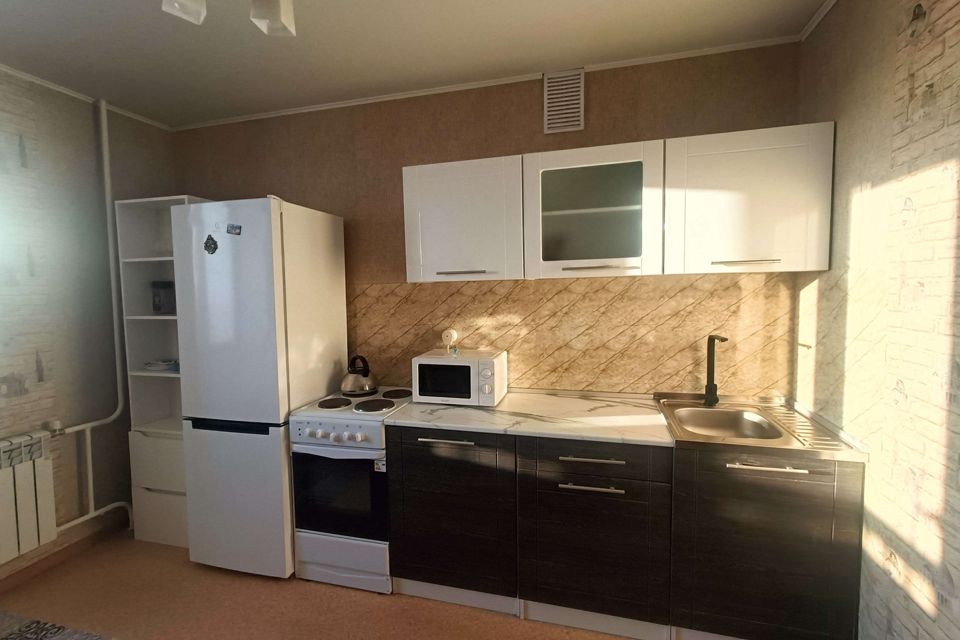 Сдаётся 1-комнатная квартира, 38 м²