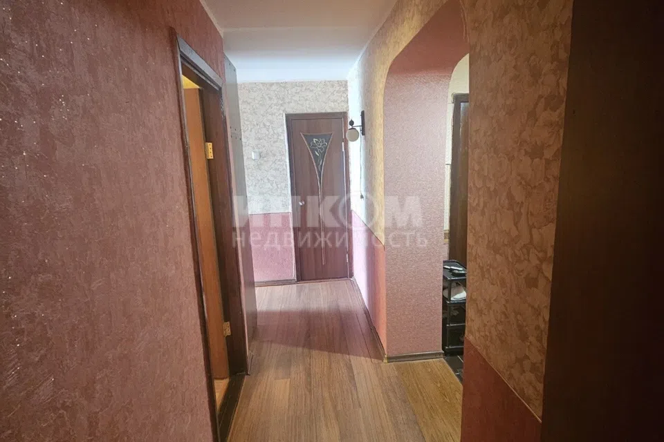 Продаётся 4-комнатная квартира, 80 м²