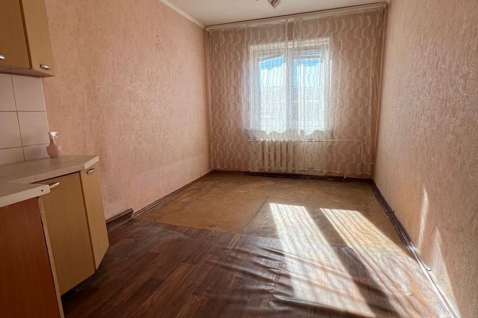 Продаётся комната в 1-комн. квартире, 12.3 м²