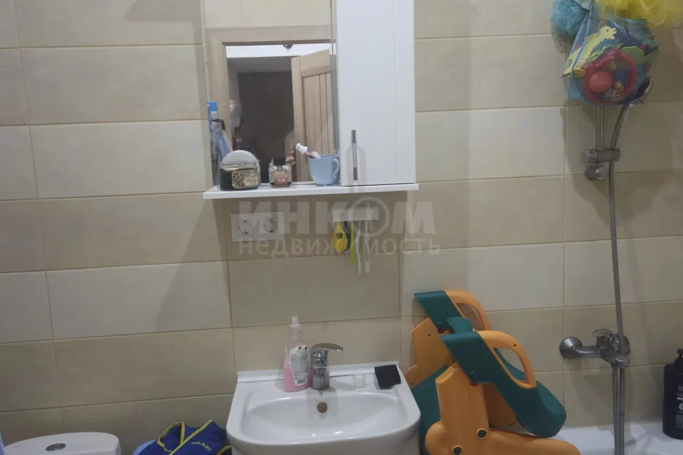 Продаётся 2-комнатная квартира, 43.2 м²