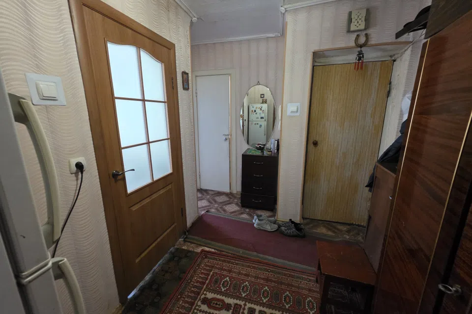 Продаётся 4-комнатная квартира, 61 м²