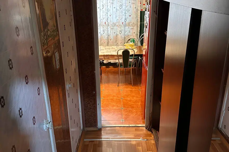 Продаётся 4-комнатная квартира, 90.6 м²
