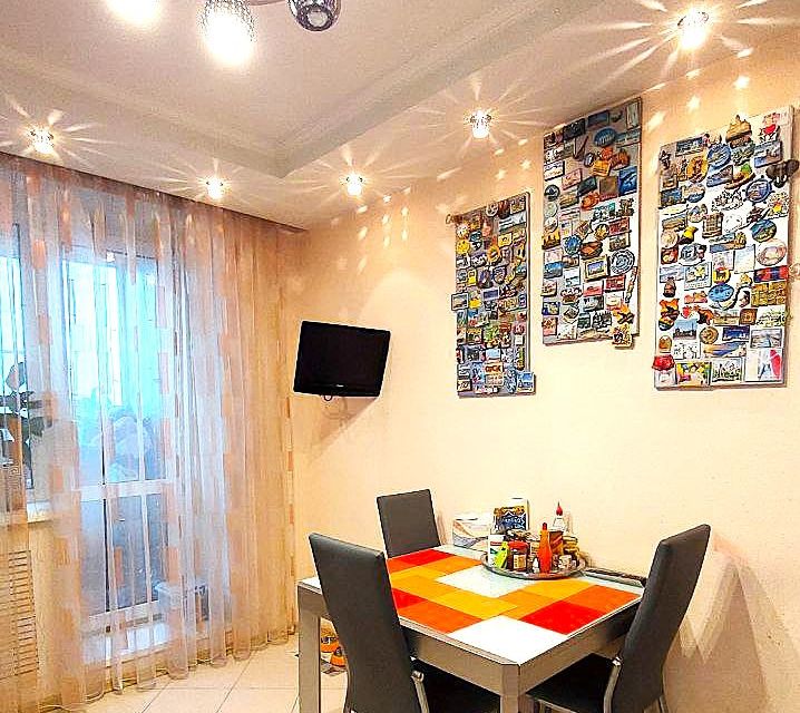 Продаётся 2-комнатная квартира, 60.5 м²
