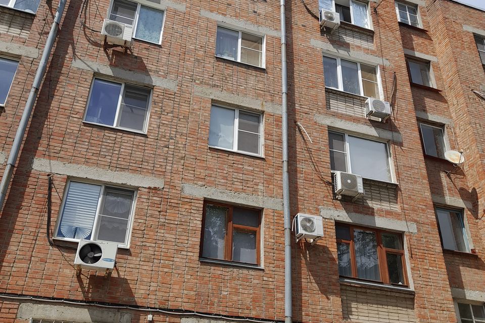 Продаётся 2-комнатная квартира, 42.4 м²