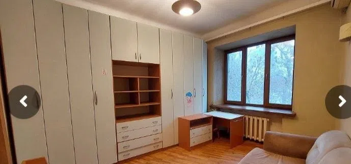 Продаётся 4-комнатная квартира, 92 м²